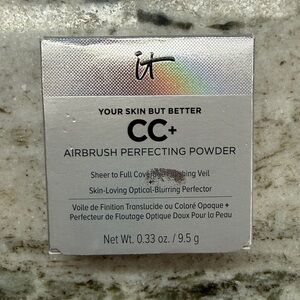 NWT it Cosmetics airbrush perfecting powder